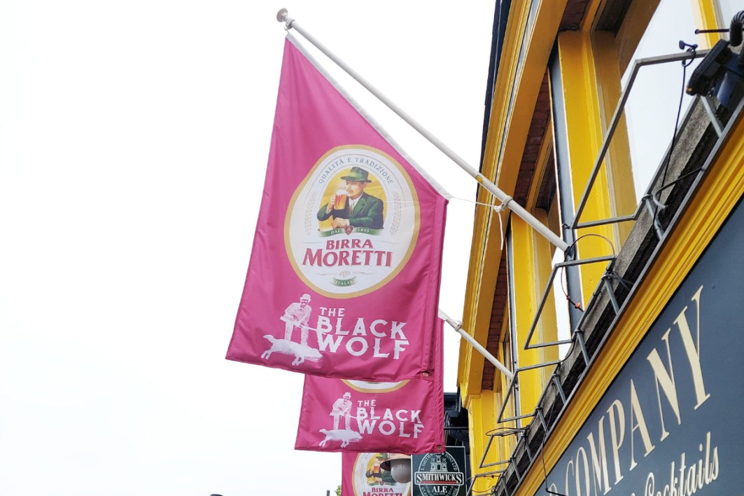 Mastro de bandeira de 2 metros montado na parede