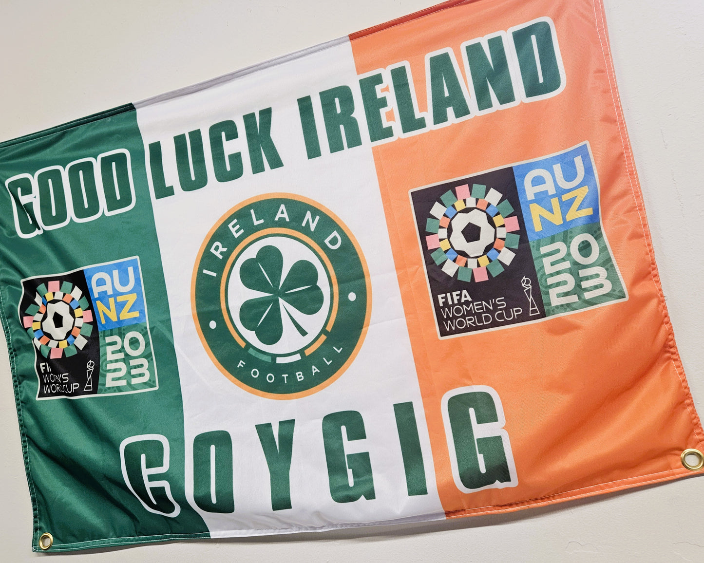 Bandeira com logotipo personalizado