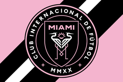 Logo of Club Internacional Inter  on a pink and black striped background